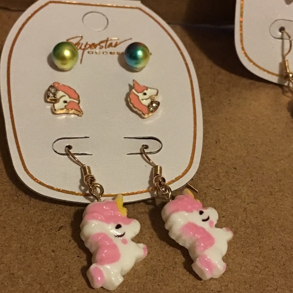 Unicorn earrings - Picture 1 of 3